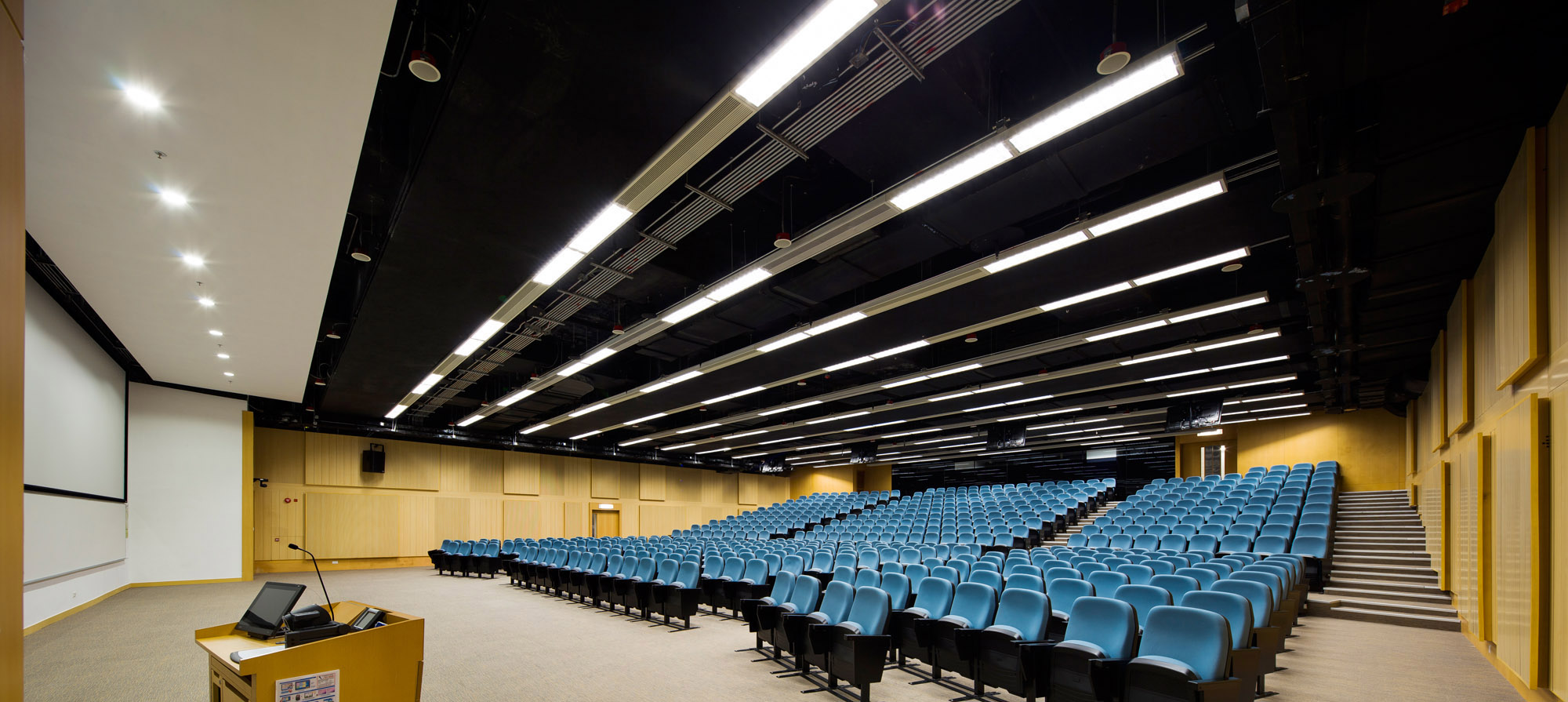 香港中文大學 康本國際學術園 及 伍何曼原樓（室內設計）